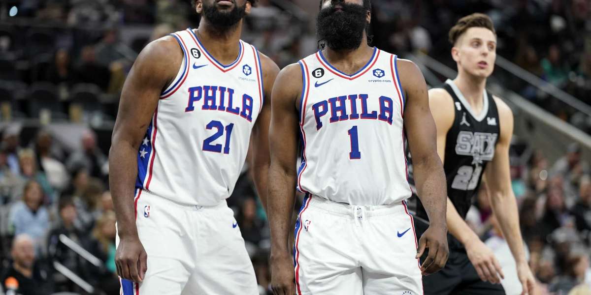 Joel Embiid wins Decembers Eastern Conference Player of the Month award