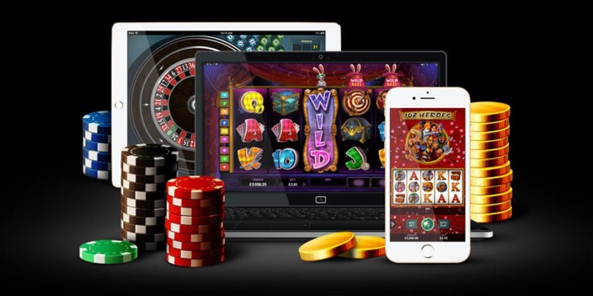 Máy đánh bạc trong sòng bạc trực tuyến