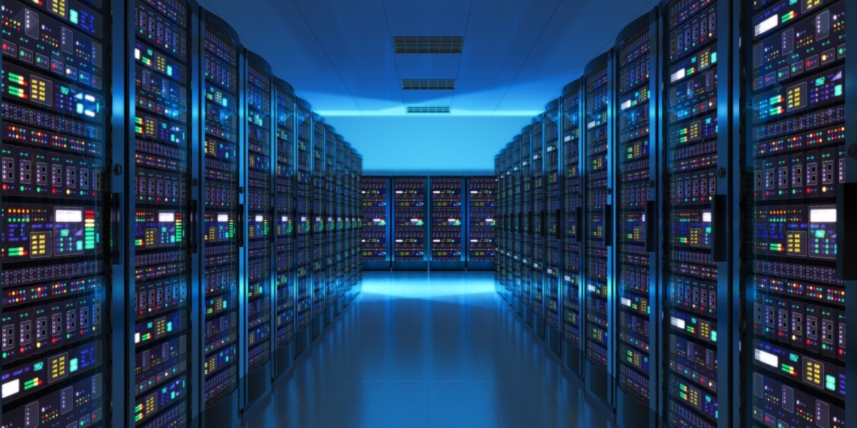 Navigating the Servers Market: Insights into Market Outlook and Trends