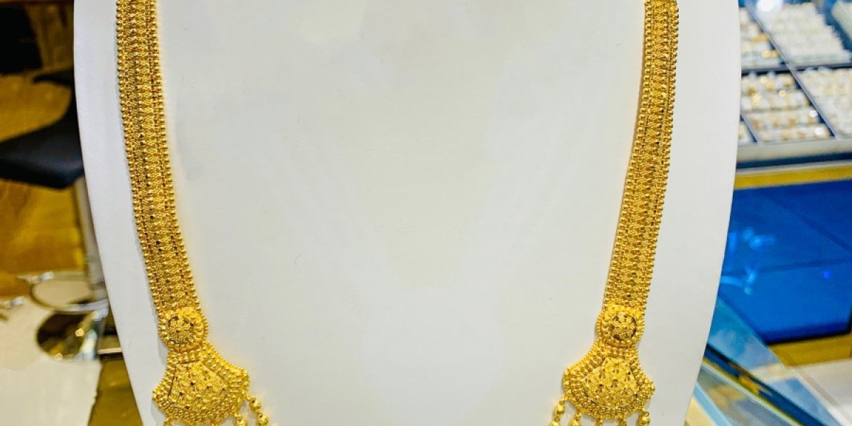 "Golden Splendor: Traditional Indian Gold Necklace"