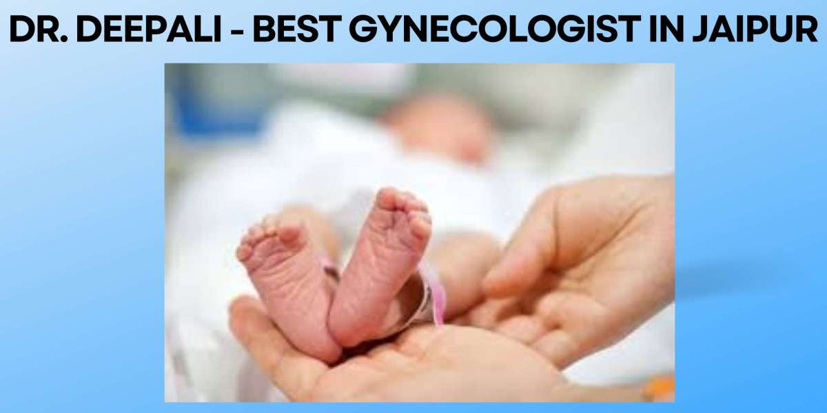 Dr. Deepali - Best Gynecologist In Jaipur