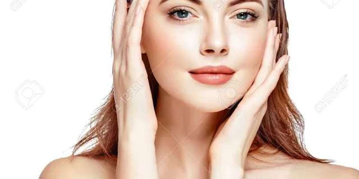 Luxe Seréna Collagen Retinol Cream : Moisturise Your Skin Deeply & Erase Wrinkles For Long