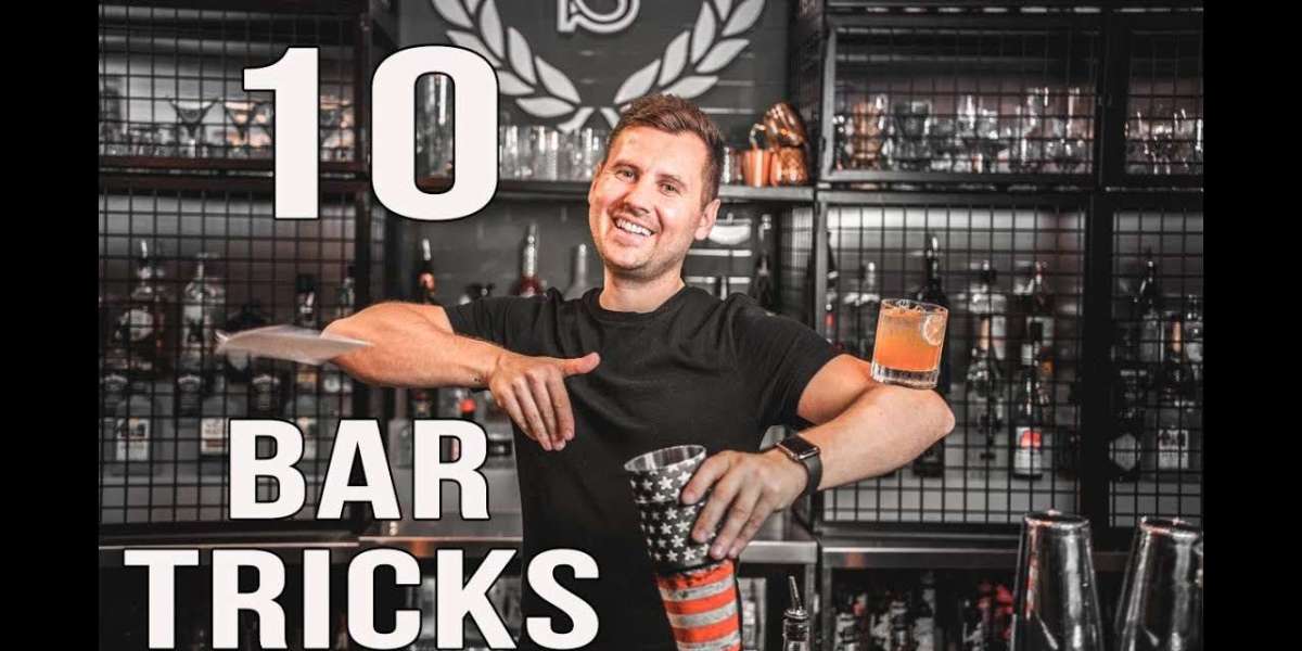 10 Helpful Tips for Bartenders Working in a Bar