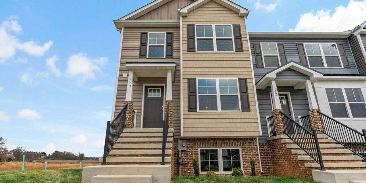 Cozy Townhouse for Sale in Martinsburg – Your Ideal Home Awaits!