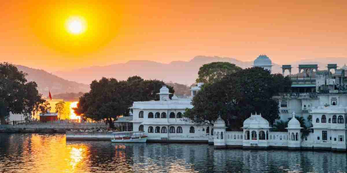 Lakeside Bliss: Udaipur's Timeless Elegance